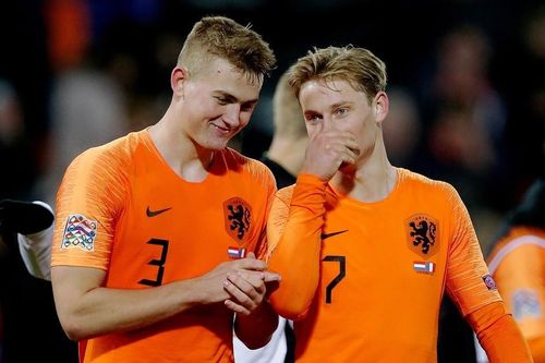De Ligt gọi điện rủ De Jong đến MU