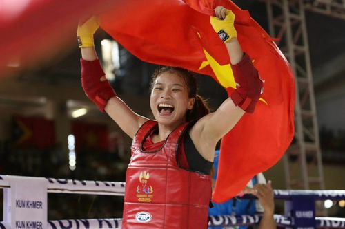 'Đả nữ' Muay Việt Nam đấu cao thủ người Úc
