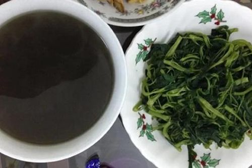 '5 nhớ 3 không' để phân biệt rau muống 'tắm' thuốc trừ sâu