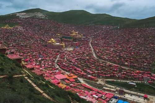 Kỳ lạ vùng đất đẹp thơ mộng nhưng không được phép đón du khách quốc tế
