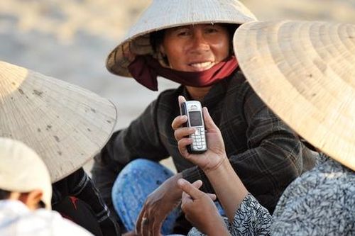 Người dùng điện thoại 2G chuyển đổi như thế nào trước khi bị tắt sóng?