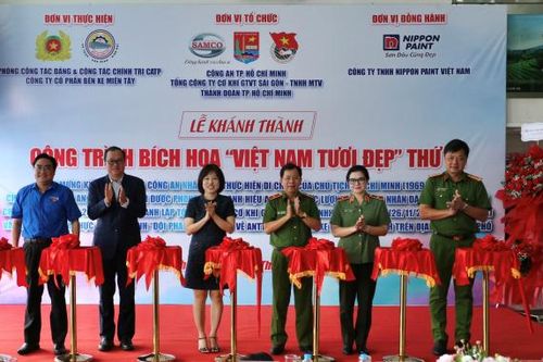 Khánh thành công trình bích họa 'Việt Nam tươi đẹp' thứ 12