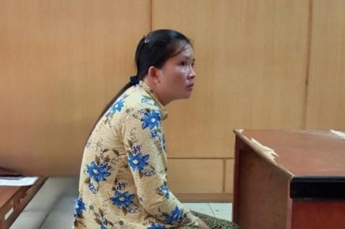 Chủ tiệm vàng bất ngờ xin giảm nhẹ hình phạt cho tên trộm mặc áo Oshin