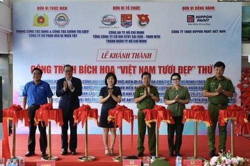 Công an TPHCM khánh thành công trình bích họa 'Việt Nam tươi đẹp' thứ 12