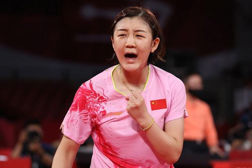 VĐV Trung Quốc vô địch Olympic được tặng vàng, ô tô