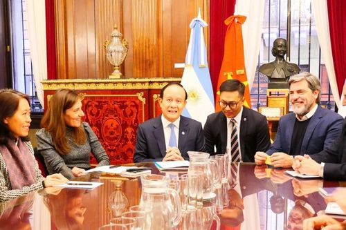 Đoàn đại biểu Thành phố Hà Nội thăm, làm việc tại Argentina