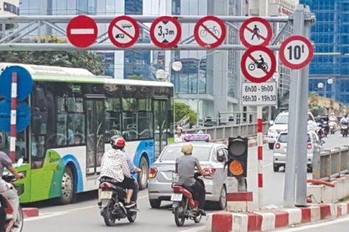 Bộ GTVT chỉ đạo kiểm tra, rà soát bất cập về biển báo giao thông