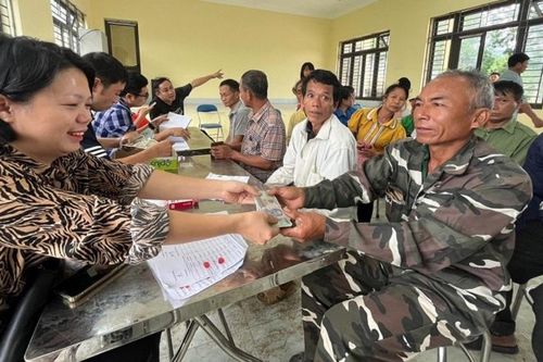 Điện Biên chi trả gần 9,4 tỷ đồng cho các hộ dân góp đất trồng cao-su