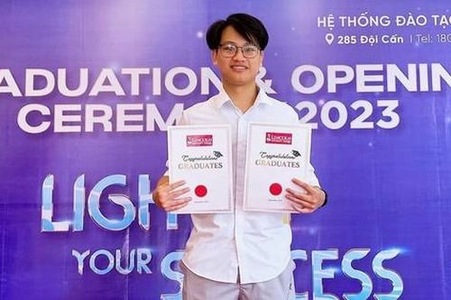 Lấy 2 bằng CNTT ở tuổi 19, chàng trai trở thành lập trình viên công ty game nước ngoài