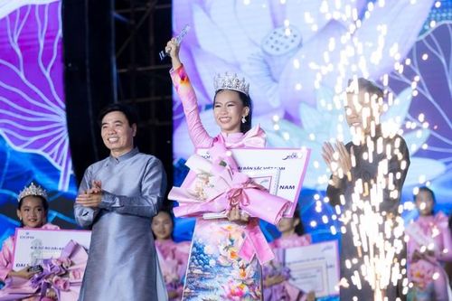Nàng mẫu gen Z Huỳnh Tiểu My nỗ lực với tài năng của sức trẻ quảng bá văn hóa, hình ảnh Việt Nam