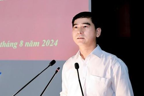 Bí thư Vĩnh Phúc yêu cầu giải bài toán 'tỉnh giàu nhưng thu nhập của dân không cao'