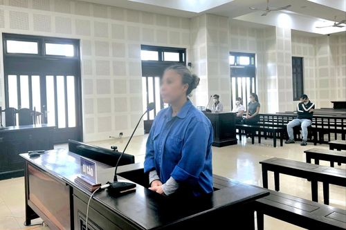 Lừa bán đất chiếm đoạt tiền tỷ