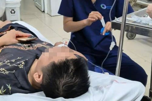 Công ty yêu cầu khách sạn 5 sao đền bù 500 triệu đồng vì nhân viên nhập viện sau bữa tối