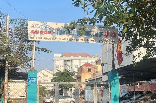 Trung tâm dạy nghề lái xe Sài Gòn cấp hơn 39.000 chứng chỉ trái quy định