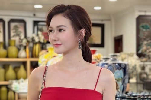 Hương Giang 'than' bị khán giả ghét, diễn viên 4 đời chồng khoe con gái
