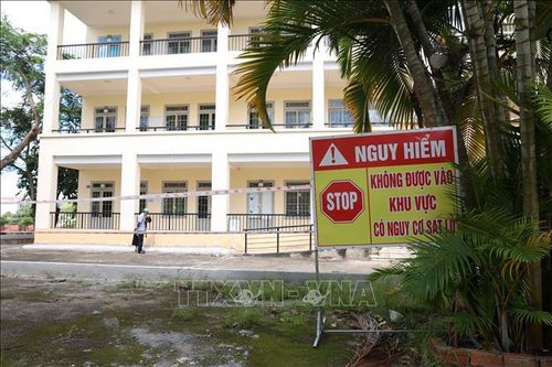 Cần nhanh chóng xử lý, khắc phục tình trạng sạt lở để học sinh đón năm học mới
