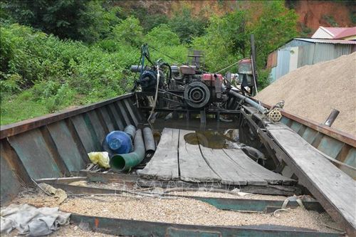 Đề nghị xử lý nghiêm các đối tượng khai thác cát trái phép tại huyện Krông Bông
