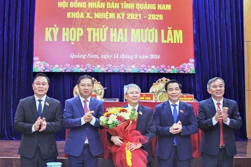 Thiếu tướng Nguyễn Đức Dũng được bầu làm Chủ tịch HĐND tỉnh Quảng Nam