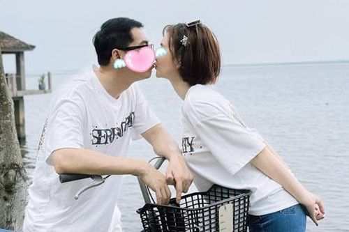 Hương Giang tiết lộ tình hình sức khỏe đầu thai kì, nhan sắc mẹ bầu ra sao?