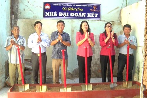 Khởi công xây dựng nhà Đại đoàn kết ở phường Mỹ Xuyên