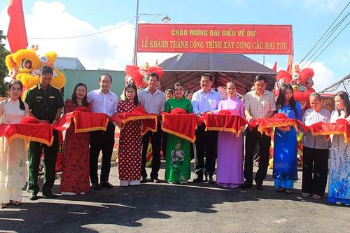Khánh thành cầu liên khóm phường Mỹ Thới