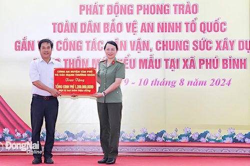 Thắm tình quân, đẹp lòng dân ở huyện Tân Phú