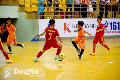 Bán kết 1: U.11 Biên Hòa nhọc nhằn vào chung kết