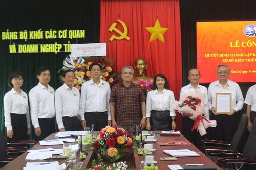 Công bố quyết định thành lập Đảng bộ Công ty TNHH Xổ số kiến thiết Gia Lai