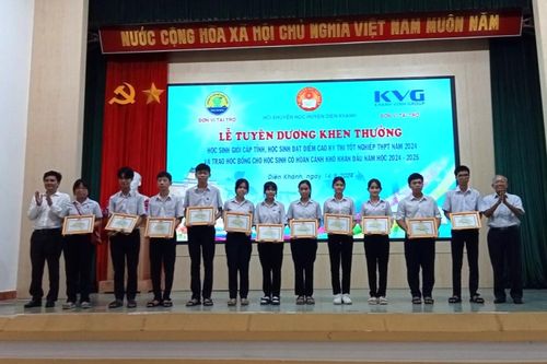 Hội Khuyến học huyện Diên Khánh: Trao thưởng, học bổng cho 149 học sinh