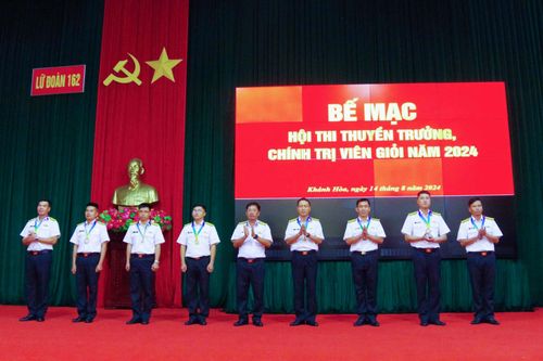 Lữ đoàn 162 bế mạc hội thi thuyền trưởng, chính trị viên giỏi năm 2024