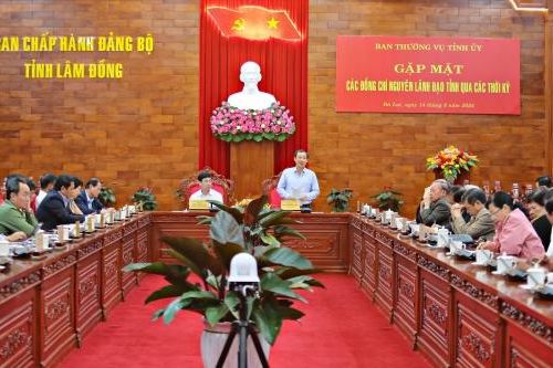 Ban Thường vụ Tỉnh ủy gặp mặt các đồng chí nguyên lãnh đạo tỉnh qua các thời kỳ