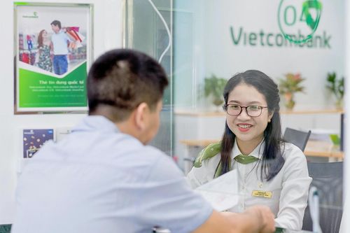 Ngân hàng Vietcombank (VCB) bất ngờ rút nội dung phát hành cổ phiếu riêng lẻ