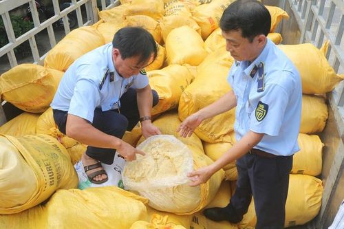 Quảng Bình: Phát hiện thu giữ hơn 11 tấn mỡ bò không rõ nguồn gốc trị giá gần 300 triệu đồng