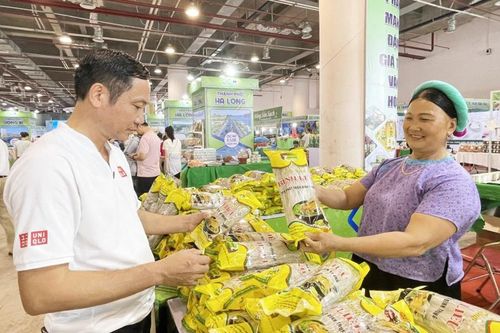 Hội chợ OCOP khu vực Đông Bắc – Quảng Ninh 2024: Ưu tiên dùng hàng Việt Nam