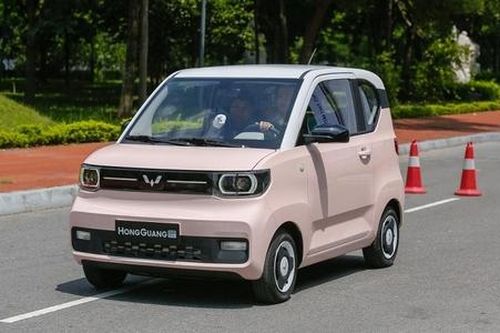 Loạt thương hiệu ô tô nhập khẩu chạy đua giảm giá bán, xe nội 'lép vế' trên sân nhà?