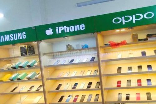 Oppo lần đầu tiên 'vượt mặt' Samsung trong cuộc đua về thị phần smartphone tại Việt Nam