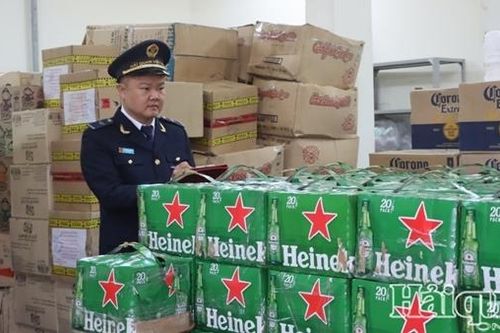 Xử lý hàng trăm vụ vi phạm về rượu, bia bất hợp pháp