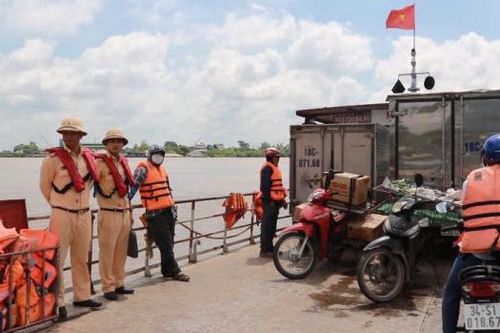CSGT đường thủy Nam Định tăng cường công tác tuần tra kiểm soát mùa mưa lũ