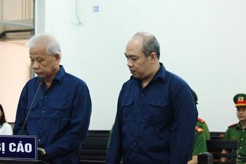 Cấu kết nhận hối lộ khi đăng kiểm xe ô tô, 2 bị cáo đối mặt với khung hình phạt nặng