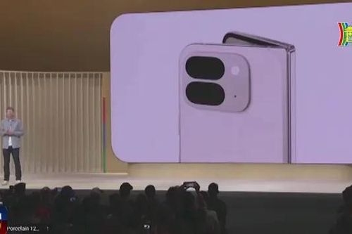 Google ra mắt dòng điện thoại mới tích hợp AI sâu hơn