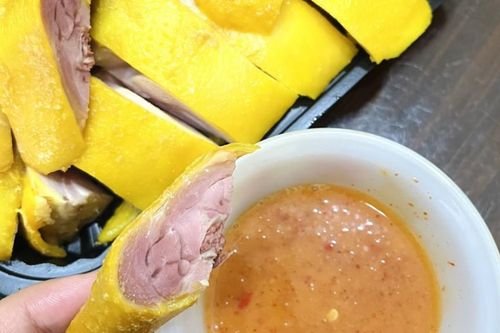 Gà ủ muối hoa tiêu hấp dẫn