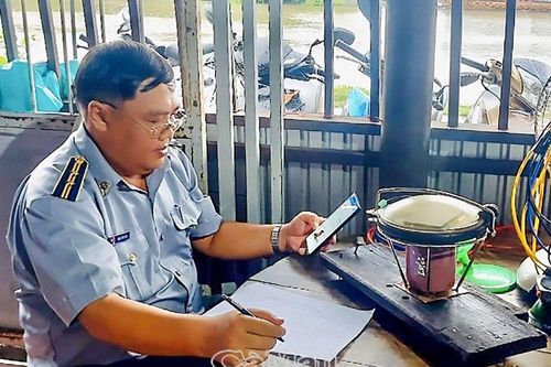 Chủ tịch UBND tỉnh chỉ đạo Khẩn trương điều tra, xử lý việc tháo thiết bị giám sát hành trình tàu cá
