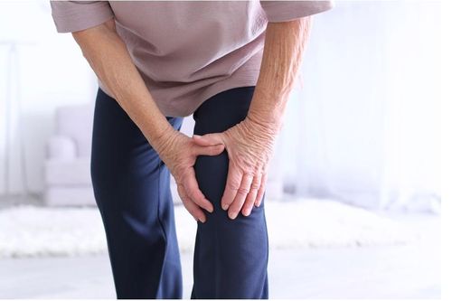 Khớp gối kêu lục cục có phải là bệnh và khắc phục thế nào?