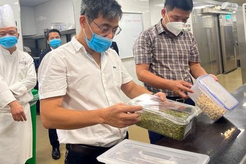 Kiểm tra an toàn thực phẩm tại khách sạn L7 West Lake Hà Nội By Lotte