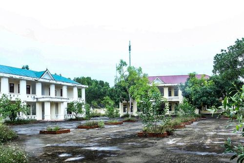 Bên trong ngôi trường hơn 16 tỷ bị bỏ hoang ở miền núi Hà Tĩnh