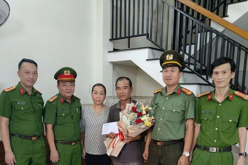 Đà Nẵng: Hai vợ chồng cứu 4 mẹ con hàng xóm thoát khỏi đám cháy