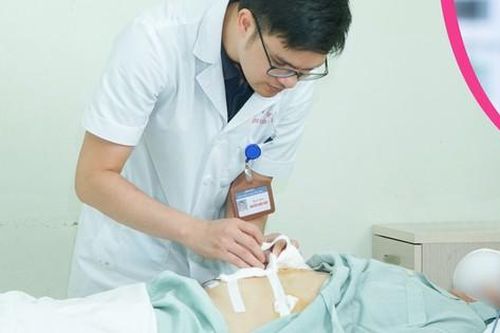 Cấp cứu thành công bệnh nhân bị dị vật dài 2cm đâm thủng ruột non