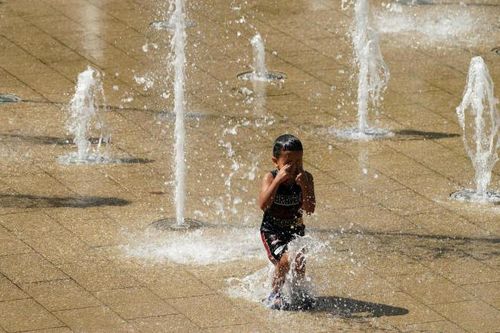 UNICEF: Gần 500 triệu trẻ em toàn cầu chịu ảnh hưởng bởi nắng nóng cực đoan