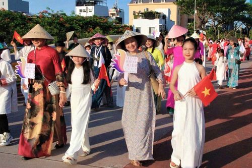 Câu lạc bộ Di sản áo dài Việt Nam thành phố Đà Nẵng ra mắt