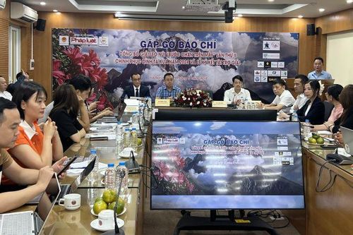 Công bố Giải Leo núi 'Bước chân trên mây' lần thứ II - Chinh phục đỉnh Tà Xùa năm 2024